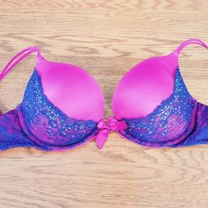34C Victoria Secret Very Sexy Push Up